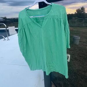 NWT blouse 3X St. John’s Bay green short sleeve batwing